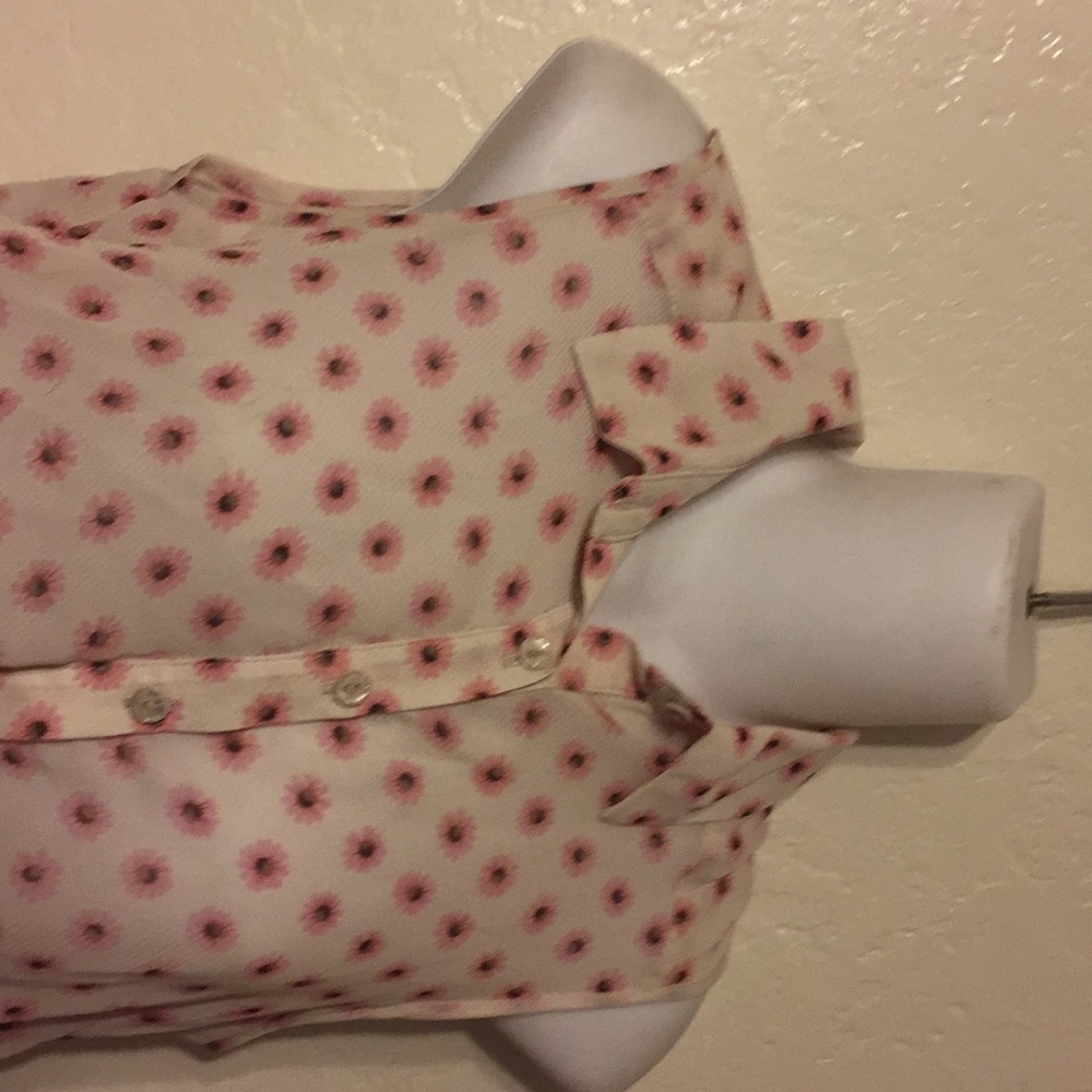 3 for $23 Forever 21 sleeveless blouse - Picture 2 of 4